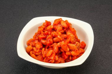 Domates soslu ve biberli fırında böbrek.