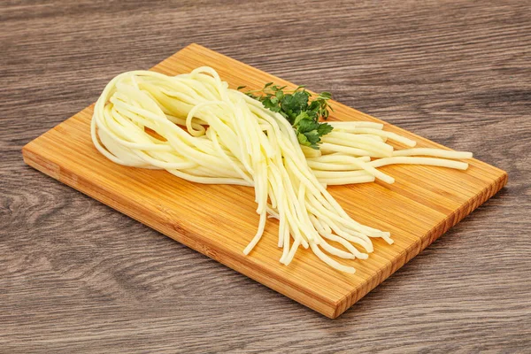 Tschetschenen Spaghetti Käse Snack Über Bord — Stockfoto