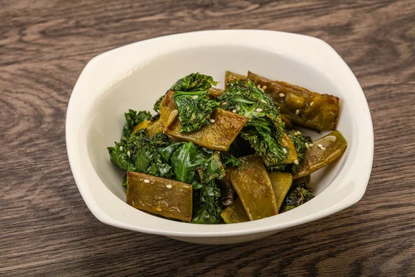 Cocina Pagana Con Frijol Verde Asado Col —  Fotos de Stock