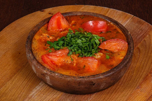 グルジアの伝統料理 ジャガイモと野菜の肉 — ストック写真