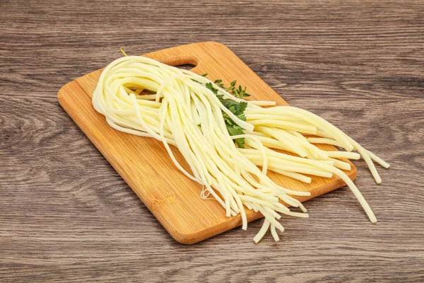 Chechil Spaghetti Kaas Snack Aan Boord — Stockfoto