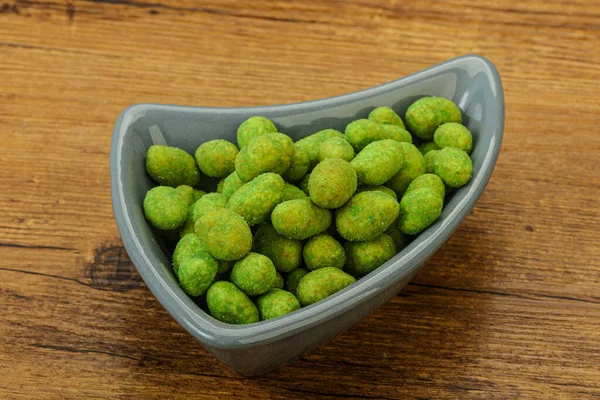 Kryddig Wasabi Jordnötter Mellanmål Skålen — Stockfoto