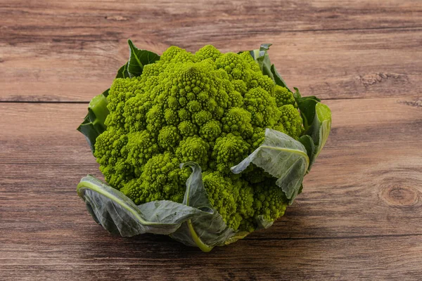 Ízletes Vegán Bio Élelmiszer Romanesco Káposzta — Stock Fotó