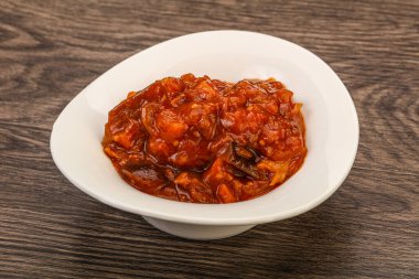 Domatesli ve otlu patlıcan sote.