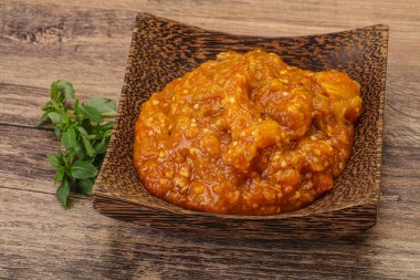 Kafkas mutfağı - Mangal salatası ve ızgara sebze