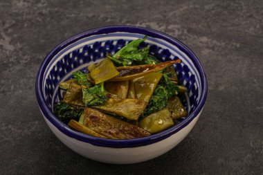 Kavrulmuş yeşil fasulye ve lahana ile Vagan mutfağı