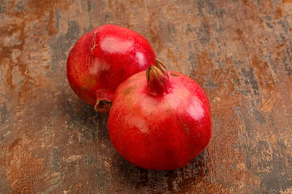 Fresh Ripe Juicy Sweet Pomegranet Fruit — Stock Photo, Image