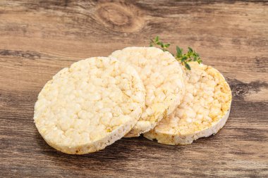 Vejetaryen için diyet çıtır ekmek yığını