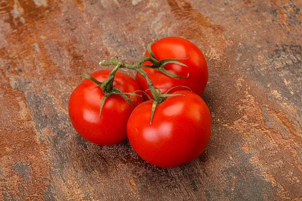 Red Bright Ripe Sweet Tomato Branch — Stock Photo, Image