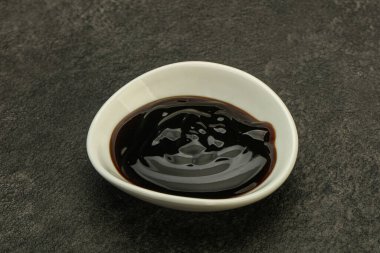 Asya mutfağı. Kasede geleneksel istiridye sosu.