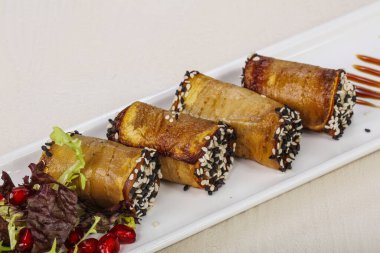 Kafkas mutfağı - Krem peynirli patlıcan rulosu