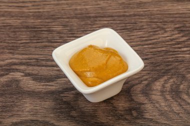 Kasede baharatlı hardal sosu