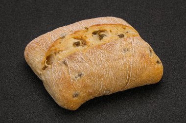 İtalyan ciabatta ekmeği ve zeytinyağı.