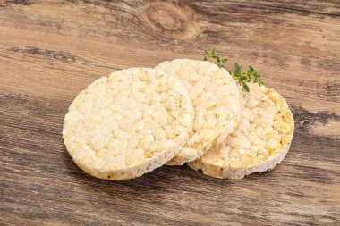 Vejetaryen için diyet çıtır ekmek yığını