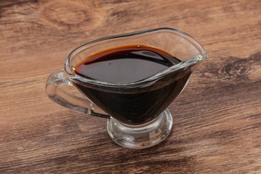 Asya mutfağı. Kasede soya sosu.