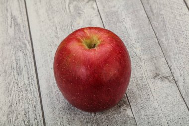 Bekar Kırmızı tatlı elma meyvesi