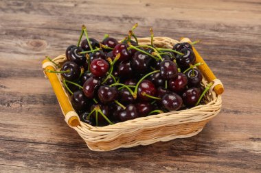 Olgun tatlı, taze kiraz meyvesi