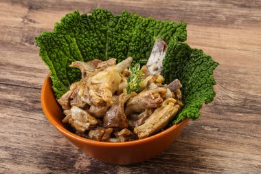 Kavanozda baharatlı kuzu eti