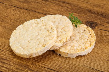 Vejetaryen için diyet çıtır ekmek yığını