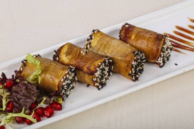 Kafkas mutfağı - Krem peynirli patlıcan rulosu