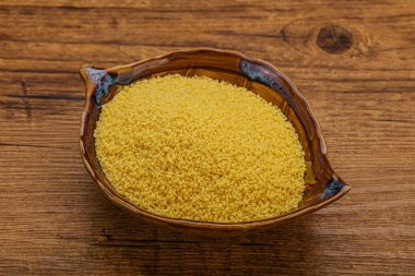 Yemek pişirmek için klozette çiğ öksürük yığını