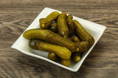 Kasede salatalık turşusu