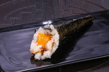 Japon mutfağı - Yılanbalıklı Temaki