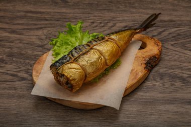 Tütsülenmiş lezzetli uskumru balığı.