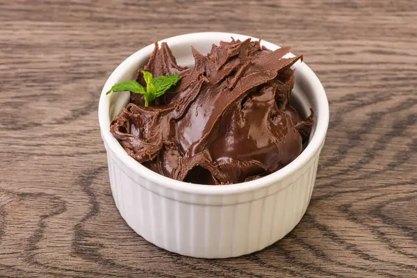 Çikolata nazelfındıklı.