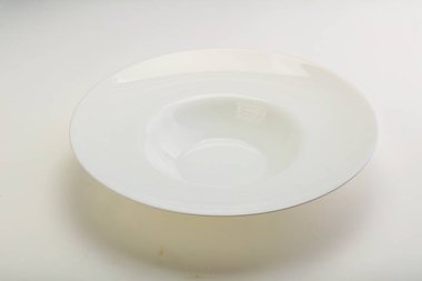 İzole edilmiş servis için beyaz proclean plaka