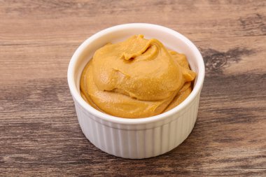 Fıstık ezmeli atıştırmalık