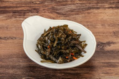 Havuçlu ve susamlı yosun kabağı.