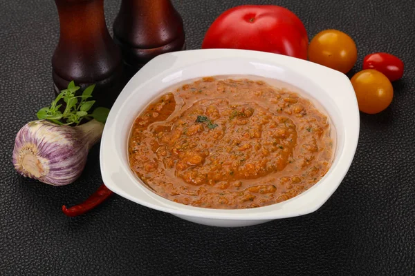 Meşhur İspanyol soğuk domates çorbası.