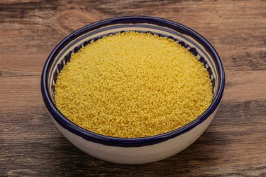 Yemek pişirmek için klozette çiğ öksürük yığını