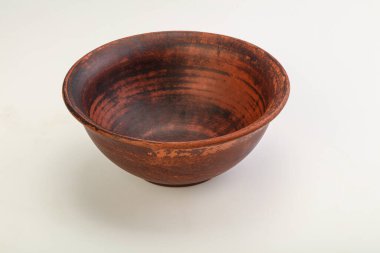 Mutfak için renkli boş kase izole