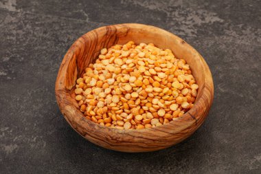 Kavanozda pişirmek için kuru bezelye