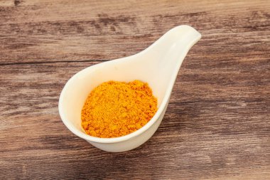 Tumerik - kâsede sokağa çıkma yasağı tozu