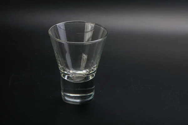 Leeres Glas Für Wein Oder Wasser Isoliert — Stockfoto