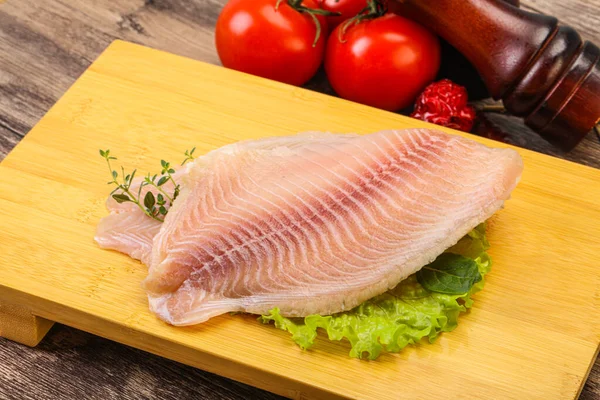 Fillet Ikan Tilapia Mentah Untuk Dimasak — Stok Foto