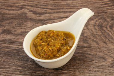 Kasede biberli yeşil baharatlı sos.