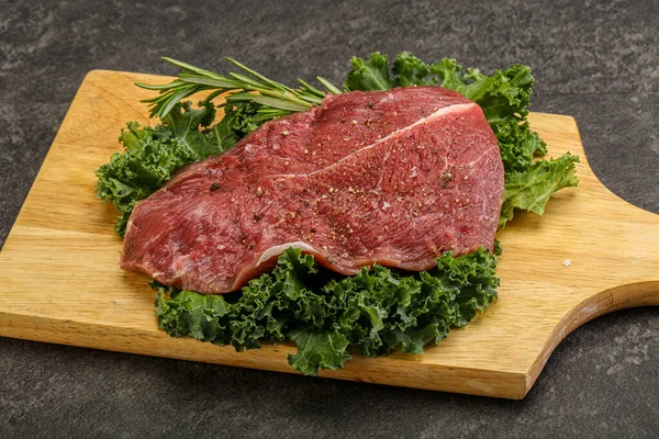 Syrový Hovězí Steak Gril Kořením — Stock fotografie