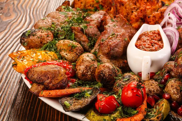 Bbq Мікс Тарілка Яловичиною Свининою Бараниною Куркою — стокове фото