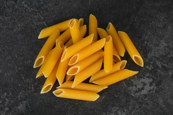 Massa Penne Crua Pronta Para Tigela — Fotografia de Stock