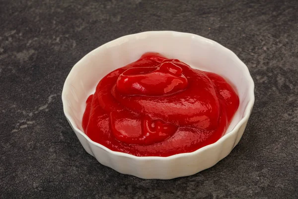Gustoso Ketchup Pomodoro Nella Ciotola — Foto Stock