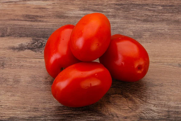 Pocos Rojo Brillante Sabroso Montón Tomate — Foto de Stock