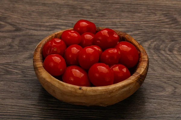 Nakrájená Červená Cherry Rajčata Misce — Stock fotografie