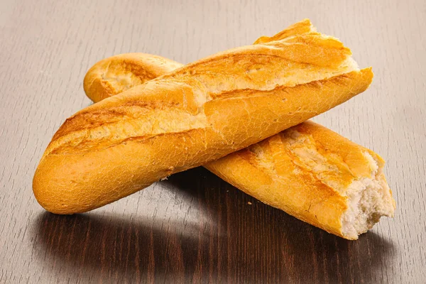 Kabuklu Ekmekler Izole Edilmiş — Stok fotoğraf