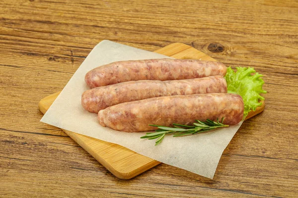 Rohe Wurst Vom Schwein Zum Grillen Mit Rosmarin — Stockfoto