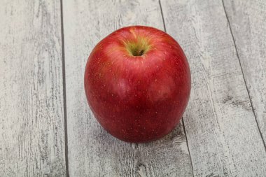 Bekar Kırmızı tatlı elma meyvesi