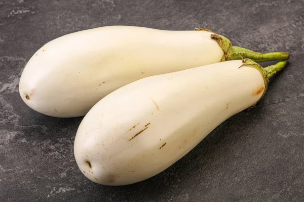 Mogen Och Välsmakande Vit Ekologisk Aubergine — Stockfoto